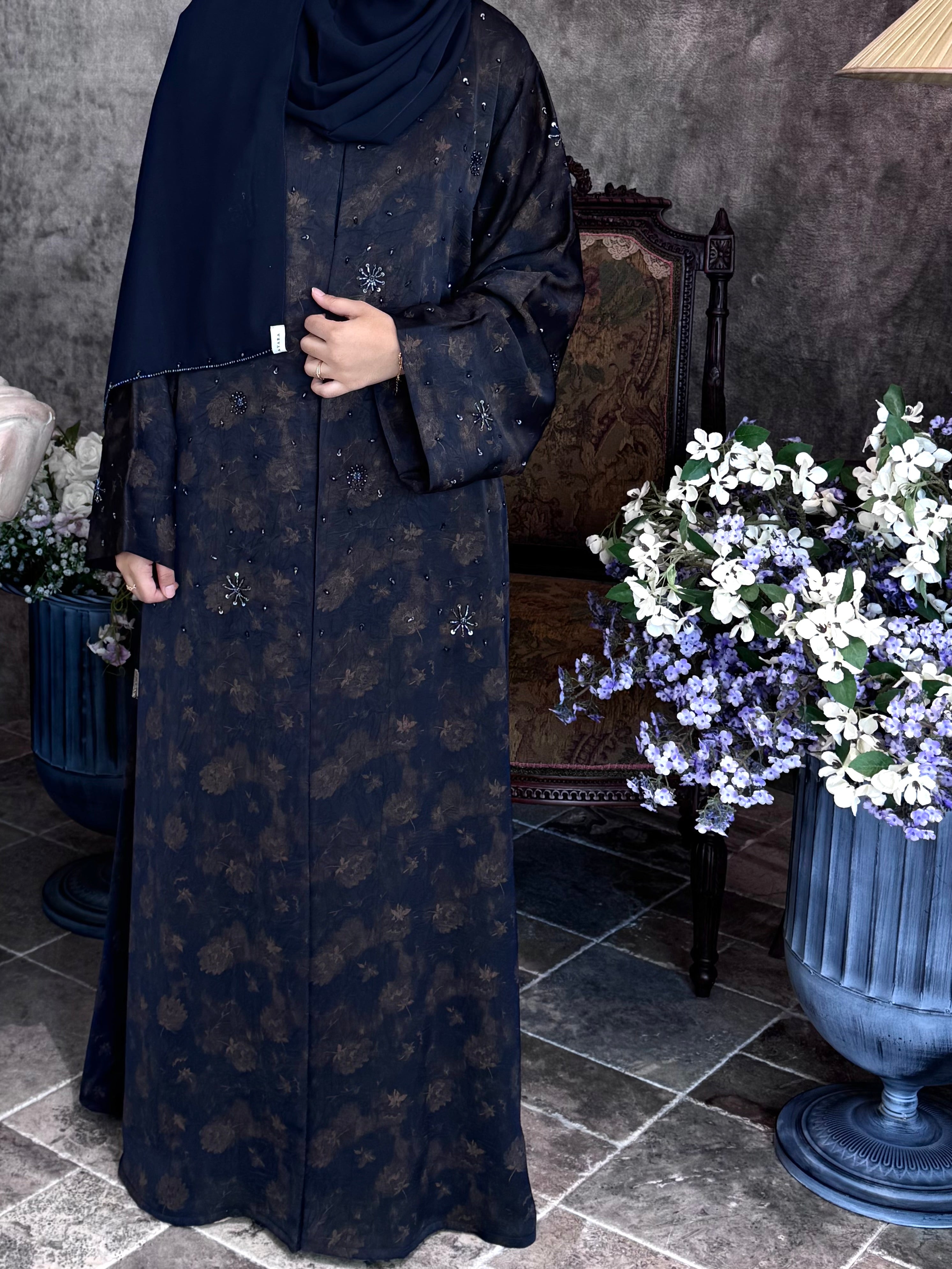 Nīl - Lumière Collection