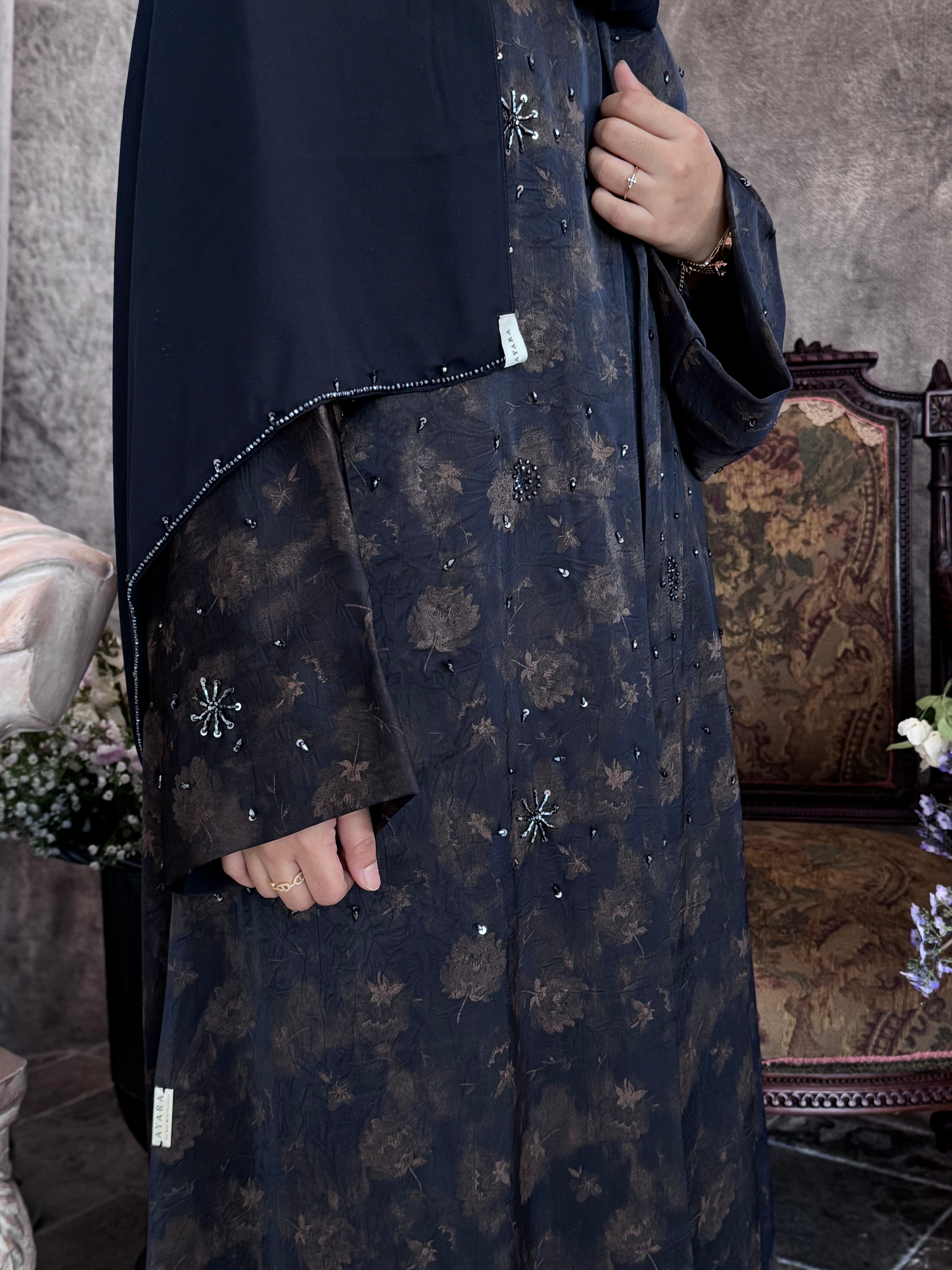 Nīl - Lumière Collection